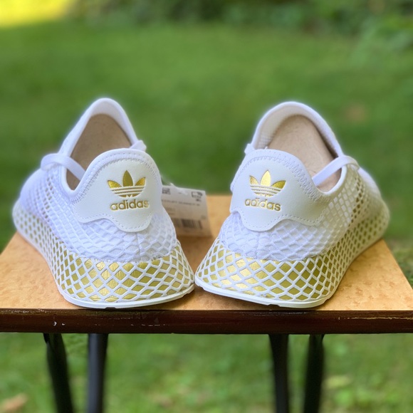 NEW Adidas Deerupt Runner White Gold Women’s 8 - Picture 6 of 8